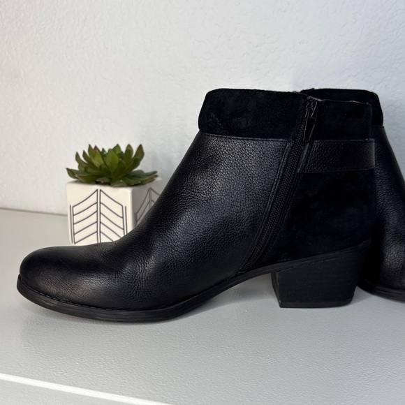 Naturalizer Black Leather Ankle Boots - Picture 6 of 13